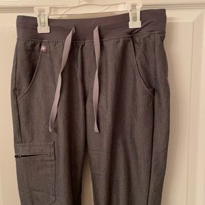 FIGS Grey Jogger Scrubs